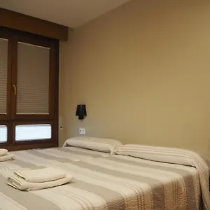 Apartment Alojamientos Acella, Pamplona