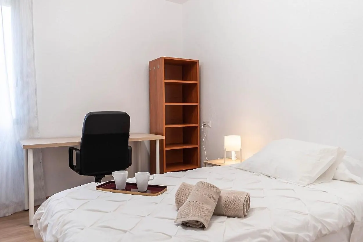 Funcional Y Renovado Apartamento En Iturrama Pamplona 0*,